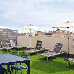 feelathome-stadium-apartments.catalonia-hotels.com/
